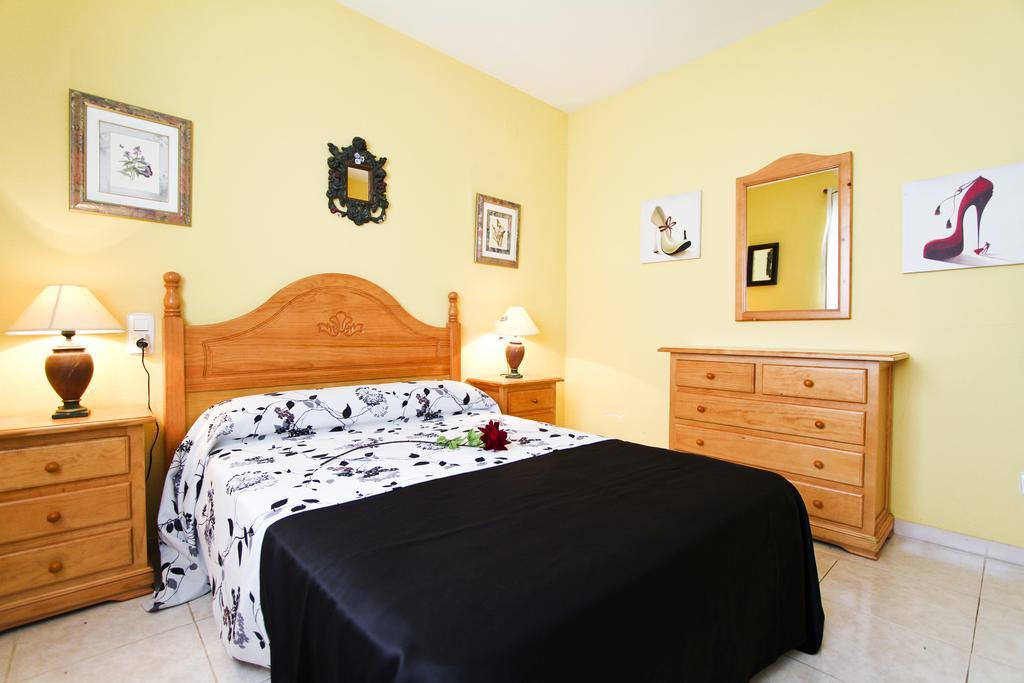 Mar Pineda Planet Costa Dorada Apartment La Pineda Room photo